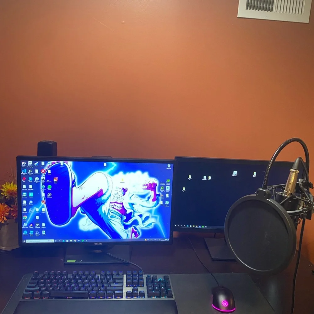 Selling my mousepad, mouse, keyboard, and microphone!